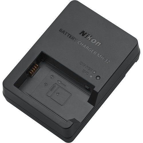 NIKON MH-32 BATTERY CHARGER