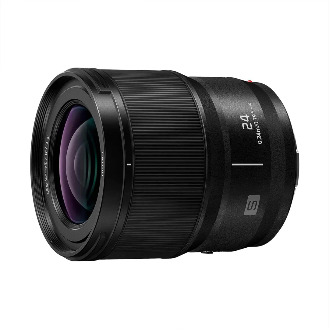 Lumix L-Mount S 24mm f/1.8 Fixed Focal Length Lens, Aperture Range: f/1.8 to f/16, Linear AF Motor, Dust, Splash and Freeze-Resistant Design (S-S24GC, Black)