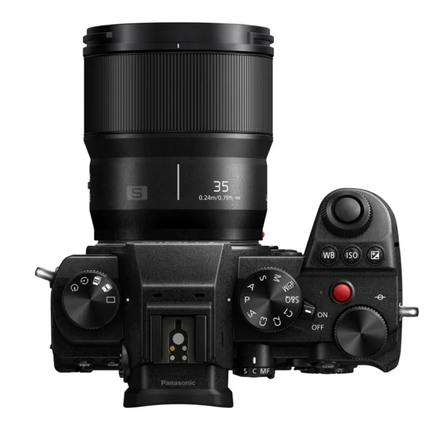 Lumix L-Mount S 35mm f/1.8 Fixed Focal Length Lens , Aperture Range: f/1.8 to f/22, High-Speed Autofocus System, Dust, Splash and Freeze-Resistant Design (Black, S-S35GC) - Image 6